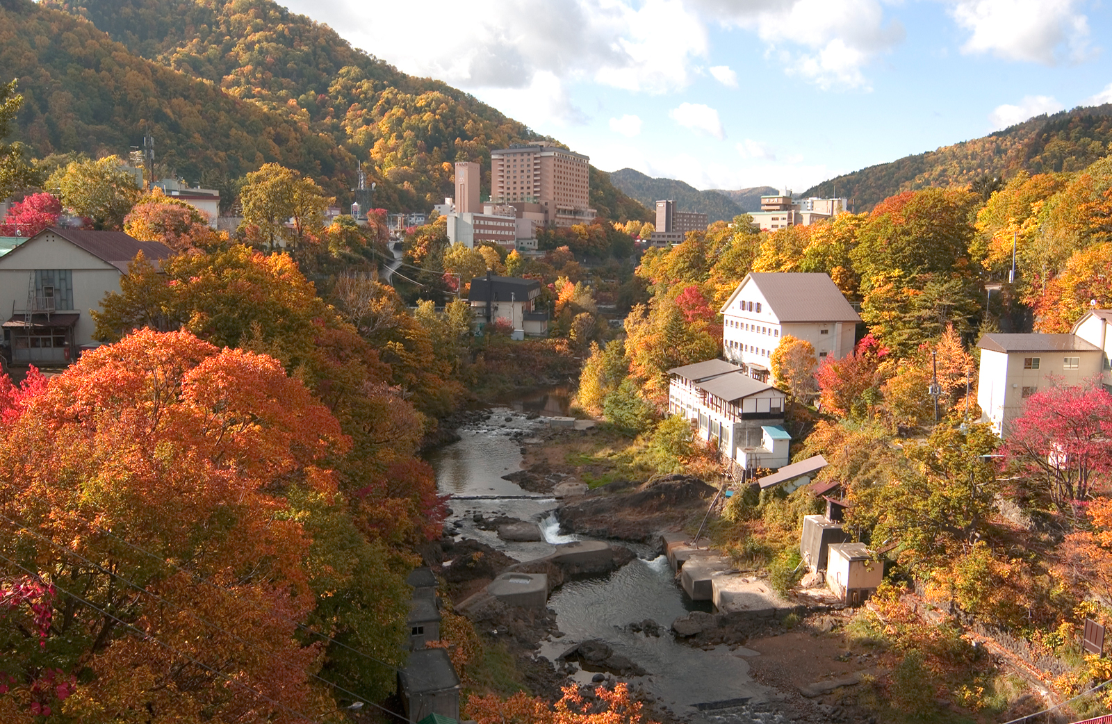 定山渓温泉「五大紅葉」